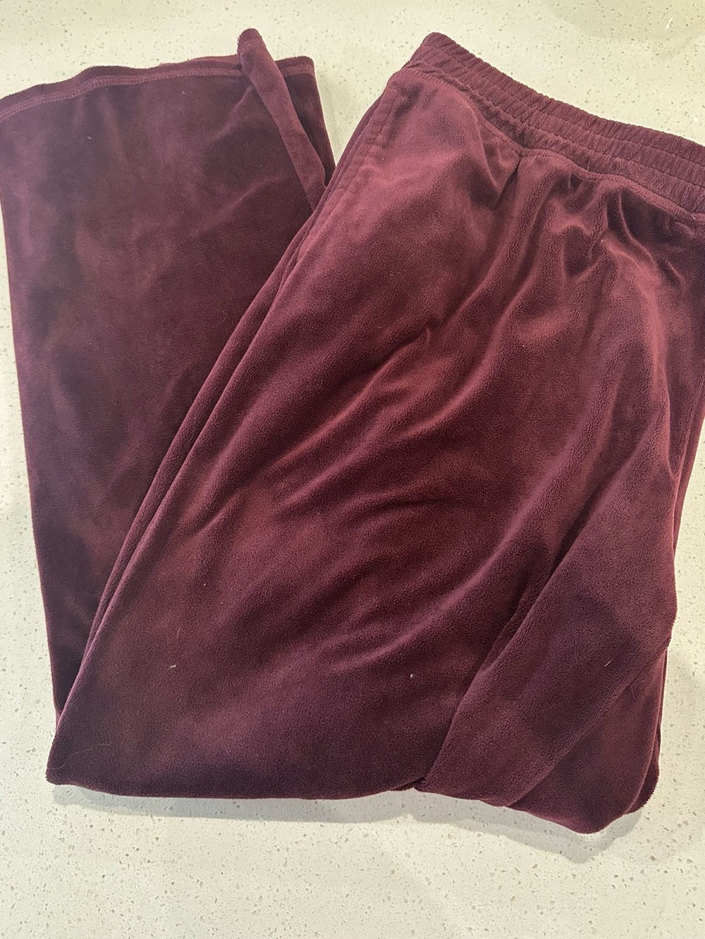 Women’s Velour Lounge Pants - Burgundy pockets on each side,elastic waistband.
